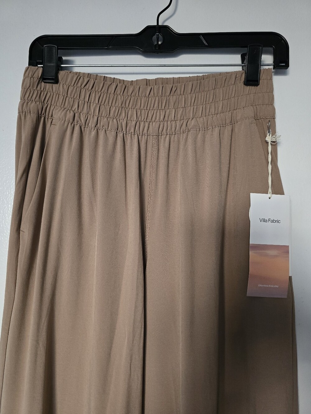 Vuori Villa Wideleg Goldenrod Gorpcore Athleisure Pants Womens NWT Sz Small - Picture 11 of 17